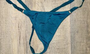 Türkis Höschen – Kühl, geheimnisvoll & getragen